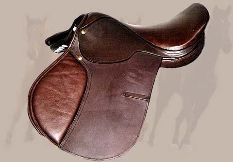 Dark Brown Leather Saddle for Trail Riding, Ranch Work, Equestrian Use