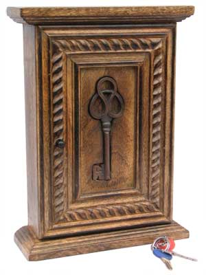 Polished Wooden Key Holder, Color : Brown