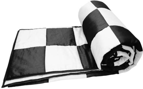 Nylon Decorative Quilts, For Parties, Wedding, Feature : Attractive, Best Quality, Demanded, Fancy