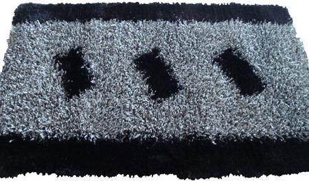 High-pile Synthetic Fibers Black and Silver Shaggy Rectangular Rug