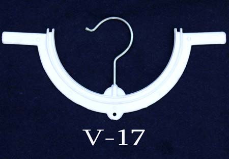 Plastic Garment Hanger (v-17)