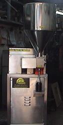 Semi Automatic Liquid Filling Machine