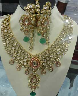 Kundan Necklace Set