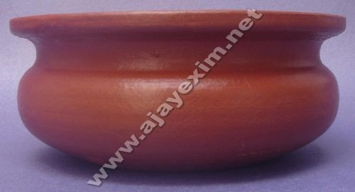 Clay Biryani Pot - 800ml, Color : Brown