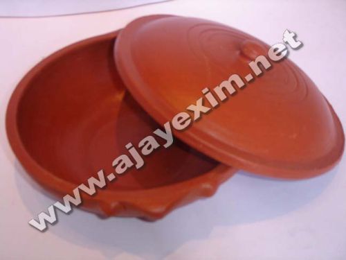 Clay Multi Usage Pot, Color : Red