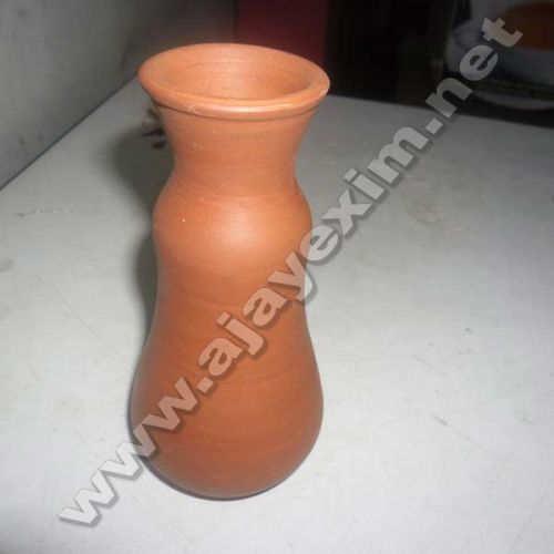 Hand Made Terracotta Designer Flower Vase, Color : Red