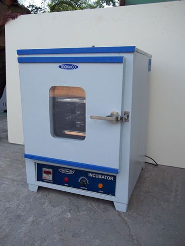 TLPPL 104 TECHNICO DIGITAL BACTERIOLOGICAL INCUBATOR