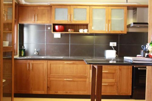 Solid Wood Polished Plywood Modular Kitchen, For Home, Hotel, Motel, Restaurent, Feature : Accurate Dimension