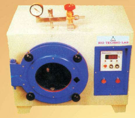 Vacuum Oven, Brand Name : Bio Techno Lab