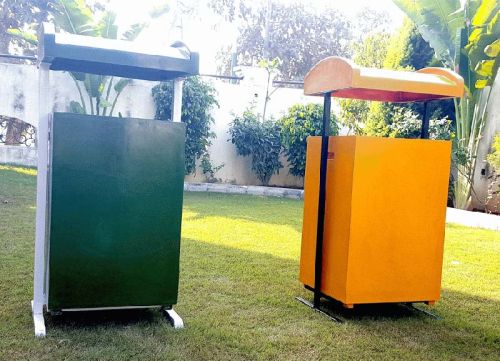 Rectangular Metal Fiberglass Dustbins, For Commercial, Feature : Anti Fading, Anticracking, Durable