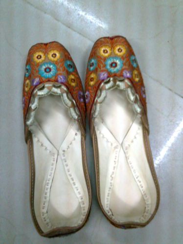 100-150gm Ladies Footwear, Size : 10inch, 5inch