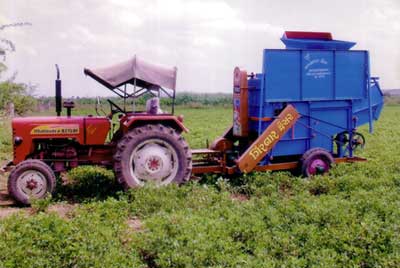 Groundnut Thresher