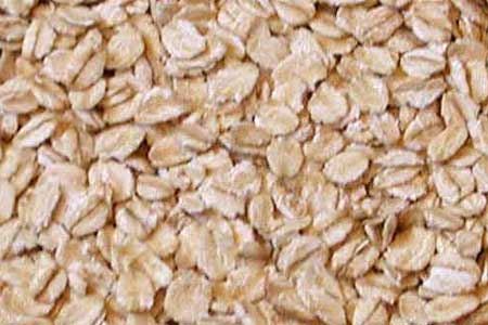 Crunchy Rolled Oat Flakes, For Breakfast Cereal, Packaging Type : Paper Box, Plastic Packet