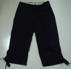 Ladies Black Capri