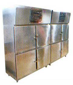 Vertical deep freezer