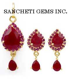 Colored Stones Pendant Earring Set