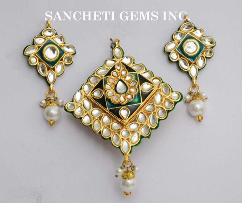 Kundan Polki Pendant Earring Set