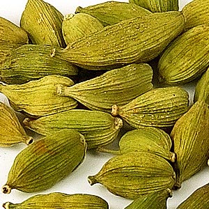 Cardamom Oil, Material : Cardamom Seeds