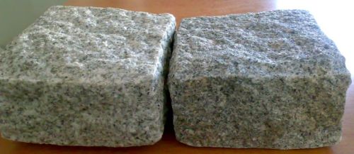 Polished Cobblestone Blocks, For Flooring, Landscaping, Form : Grey