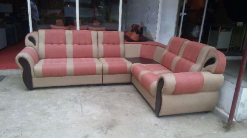 Wood Munnar L Shaped Sofa, For In Living Room, Size : 190 X 108 X 75, 118 X 118 X 75, 150 X 108 X 75 Cm Etc.