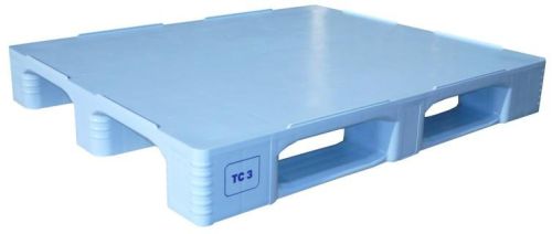 TC3 Flat Surface Plastic Pallets