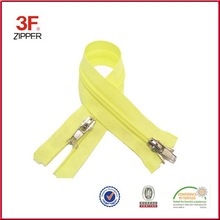 Polyester Separating Two Way Garment Zipper, Roll Size : 5#