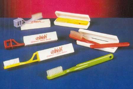 Compact Toothbrushes