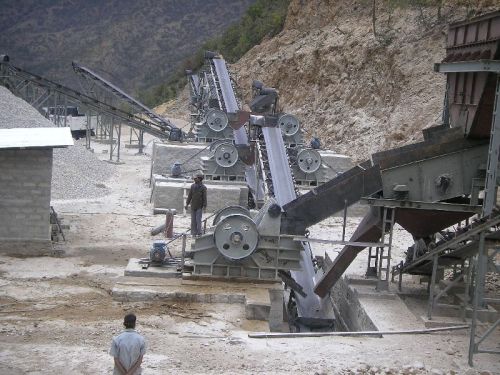 CRUSHING & SCREENING PLANT