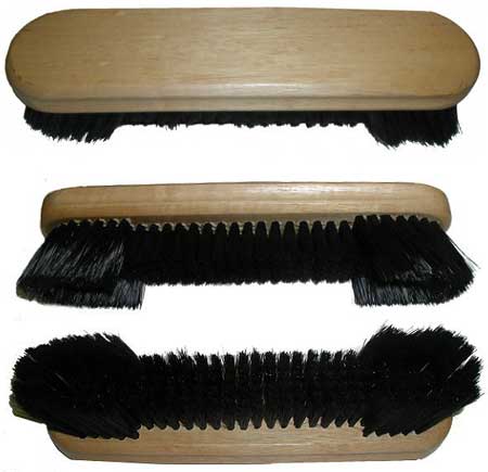 Wooden Shoe Polish Brush, Packaging Type : Plastic Box