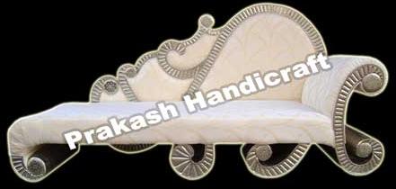 Item Code :- 1401 Handicraft Daybed