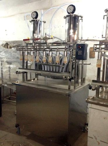 Semi Automatic Liquid Filling Machine