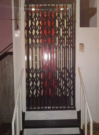 Hydraulic Passenger Lift