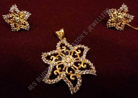 Gold Pendant Set (GPS 003)