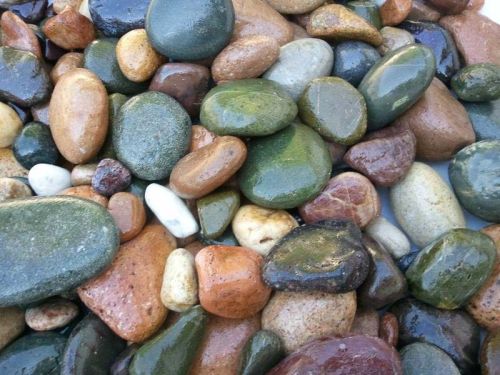 Natural Polished Pebble Stones, Stone Form : Solid