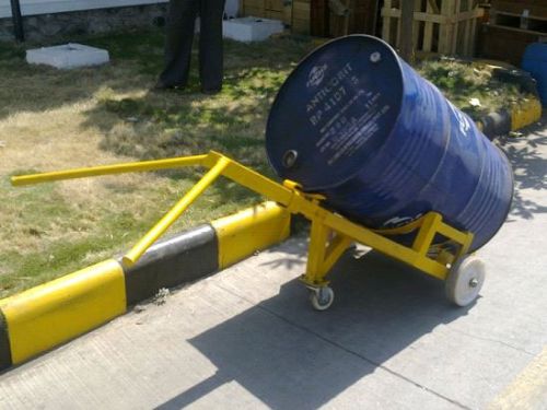 Manual Heavy Duty Trolleys, For Moving Goods, Loading Capacity : 100-500kg, 1000-1500kg, 1500-2000kg