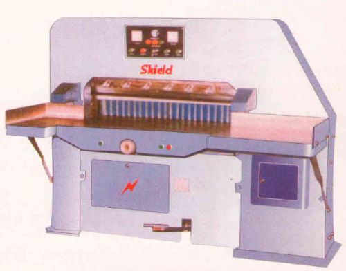 Semi Automatic Paper Cutting Machine
