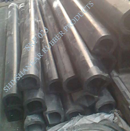 D Type Long Rubber Fenders, For Submarine Use, Size : 2000x500 Mm