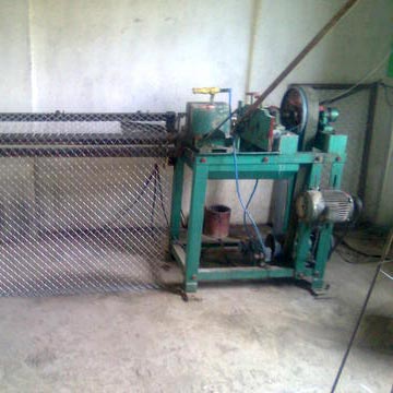 Semi Automatic Chain Link Fence Making Machine