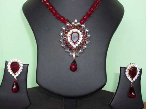 American Diamond Pendant Set