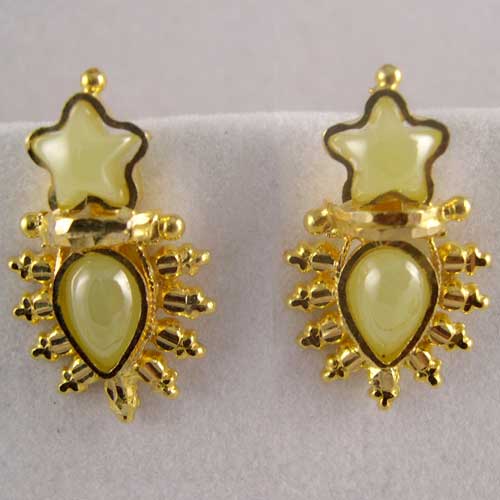 Gold Earrings 01