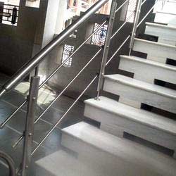 Polished Stainless Steel Staircase Railings, Feature : High Quality, Trendy Looks, Resistant To Rust