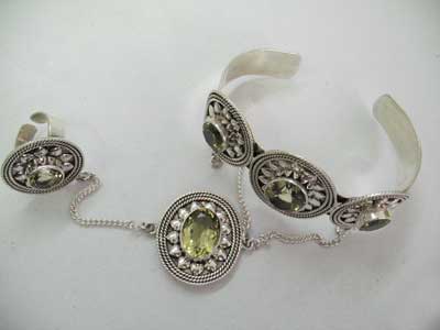 Flawless Luster Sterling Silver Bangles for Wrist Adornment