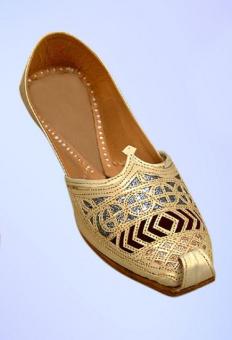 Gents Juttis - Cat. No. : PT-410