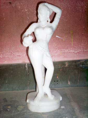 Vinod Murti Carved Marble Statues, Size : Customized