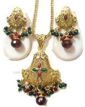 Kundan Pendant Set - (model No. - Kj - 10)