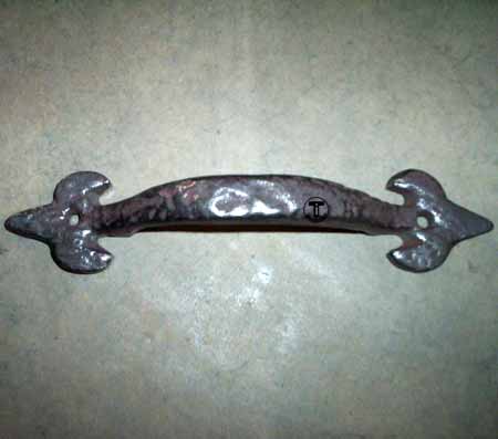 Tarun Industries Non Polished Cast Iron Door Handle, For Cabinet, Drawer, Length : 4inch, 5inch, 6inch