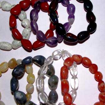 Assorted Stone Tumbled Bracelet, Color : Mix