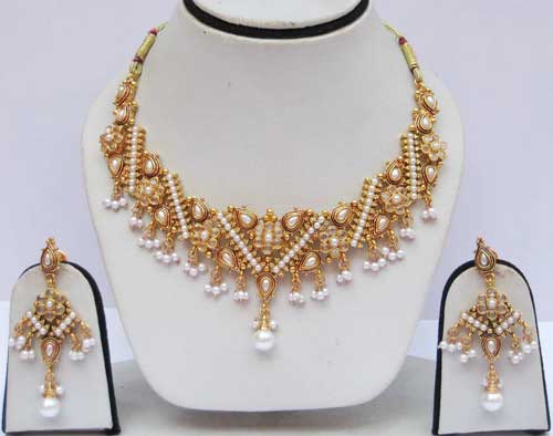 White Polki Necklace Set