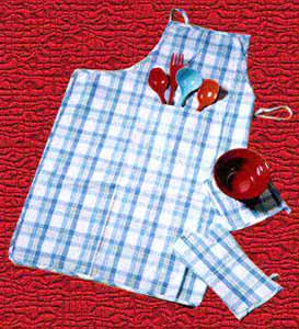 Checked Polyester 1 Kitchen Apron Free Size, Gender : Female