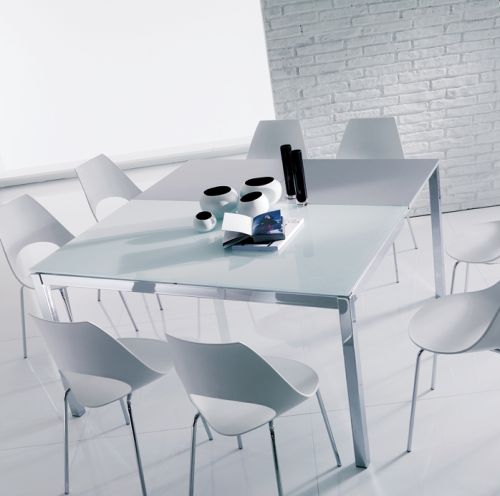 Extendable Dining Table